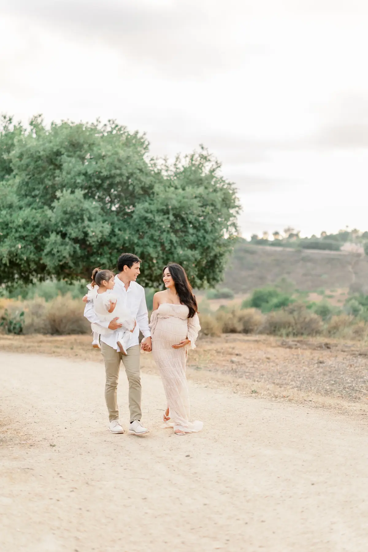 Johnny Faris walking with his family